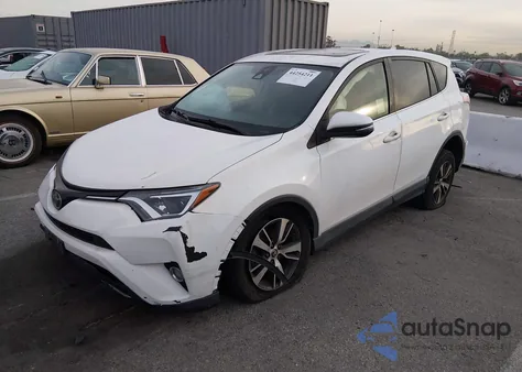 2018 Toyota Rav4 Xle from USA, damaged, VIN JTMWFREV8JJ182575